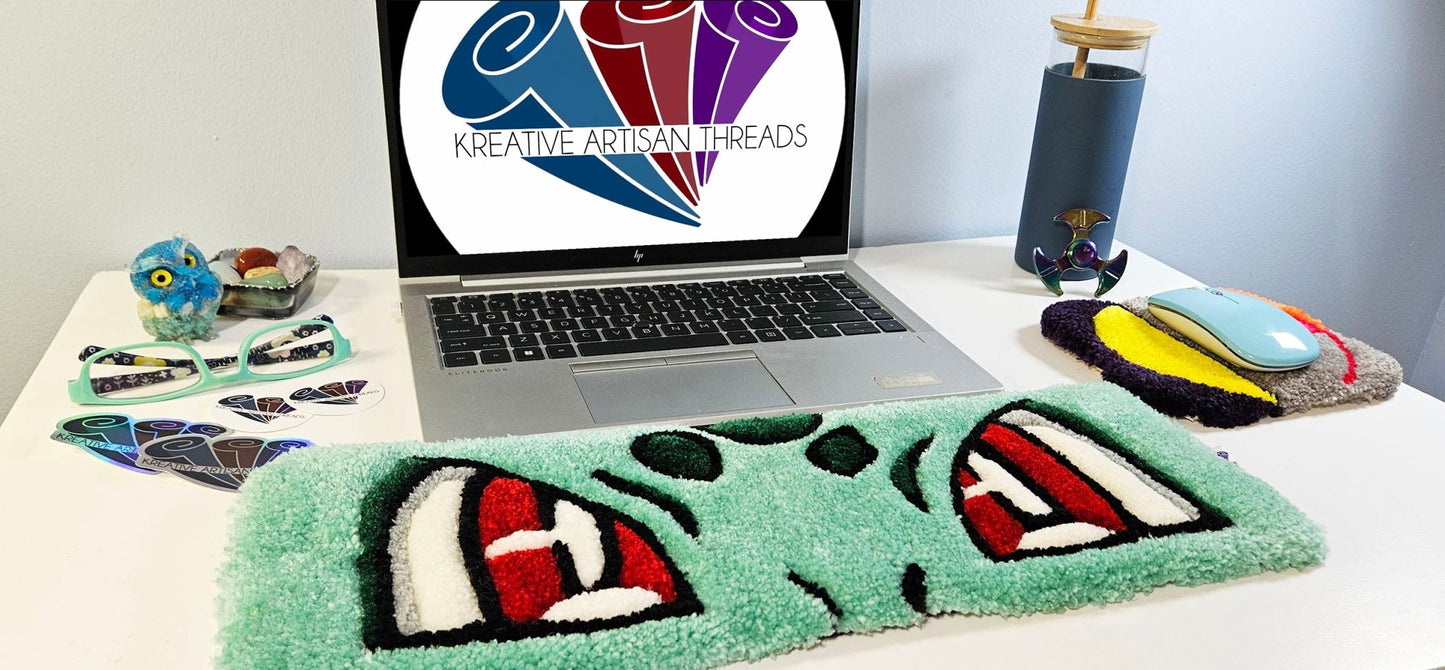 Handmade Plush Tufted Keyboard Rug "Anime Eyes" - Bulbasaur - Kreative Artisan Threads