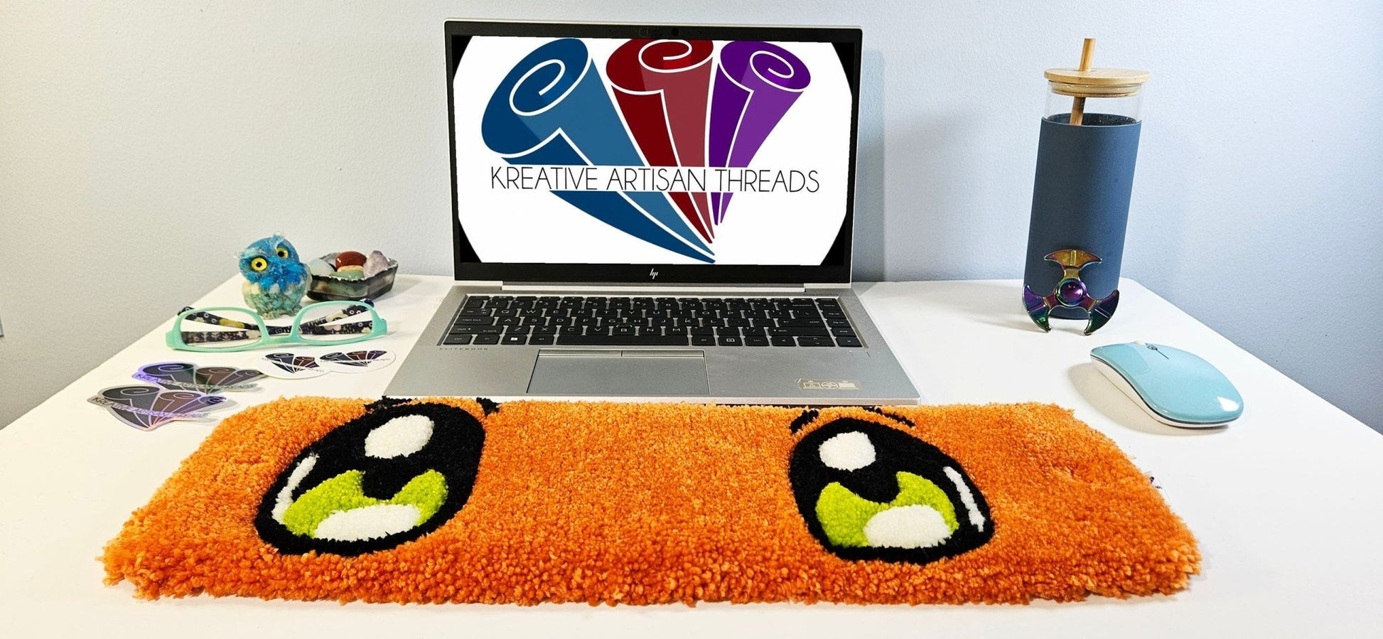 Handmade Plush Tufted Keyboard Rug "Anime Eyes" - Charmander - Kreative Artisan Threads