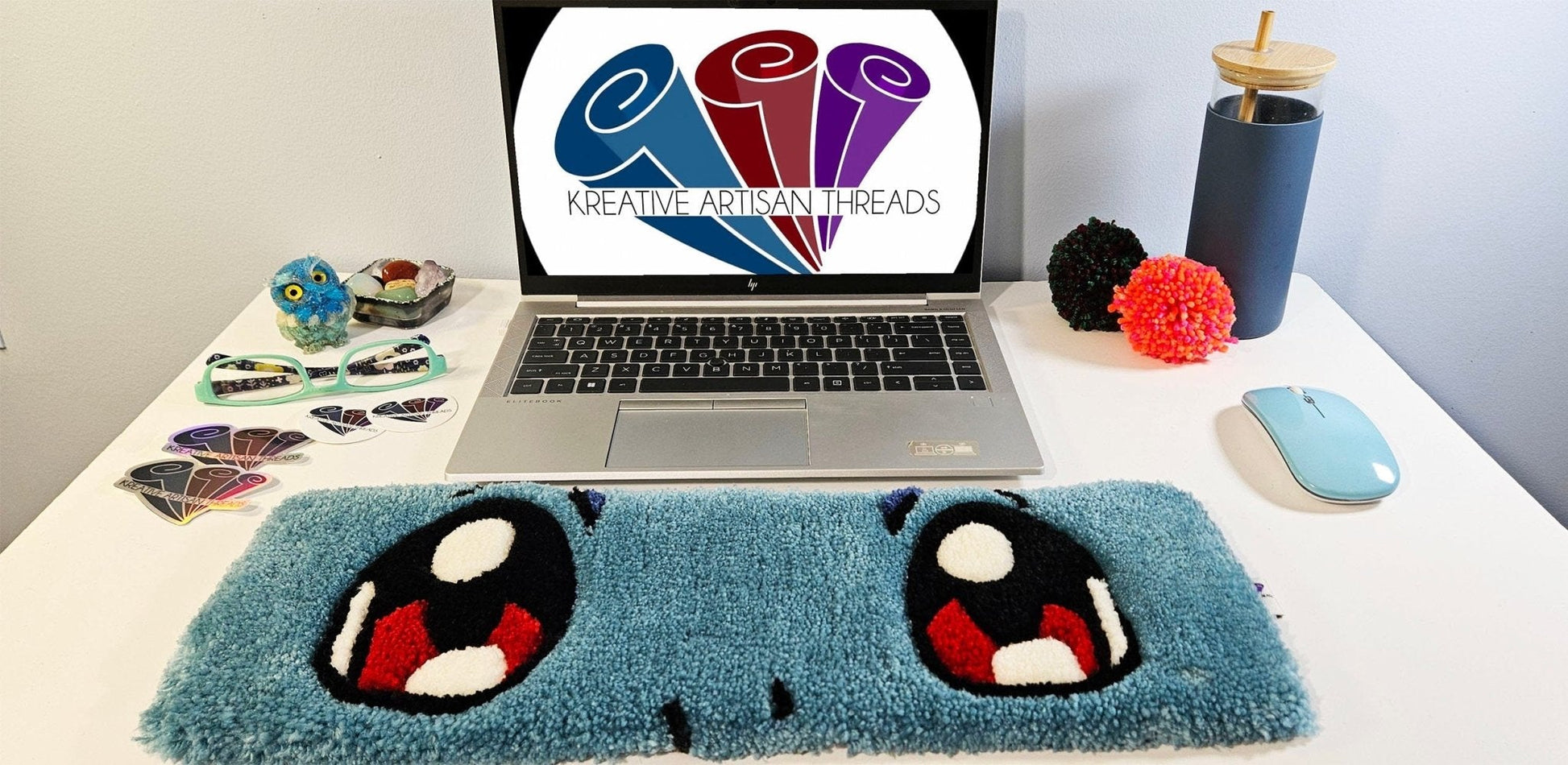 Handmade Plush Tufted Keyboard Rug "Anime Eyes" - Squirtle - Kreative Artisan Threads