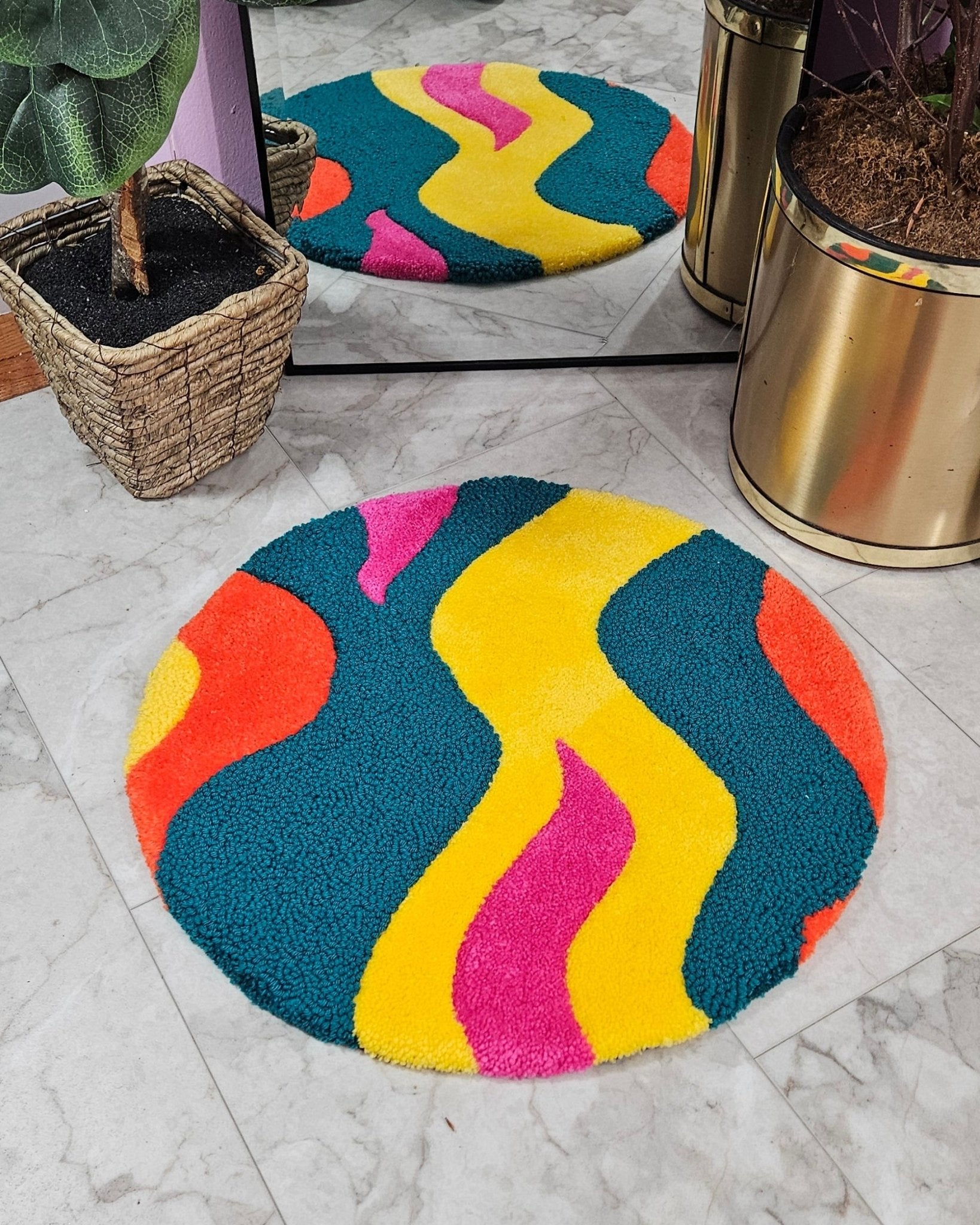 Handmade Tufted Fiber Art Rug - BRITE - Kreative Artisan Threads