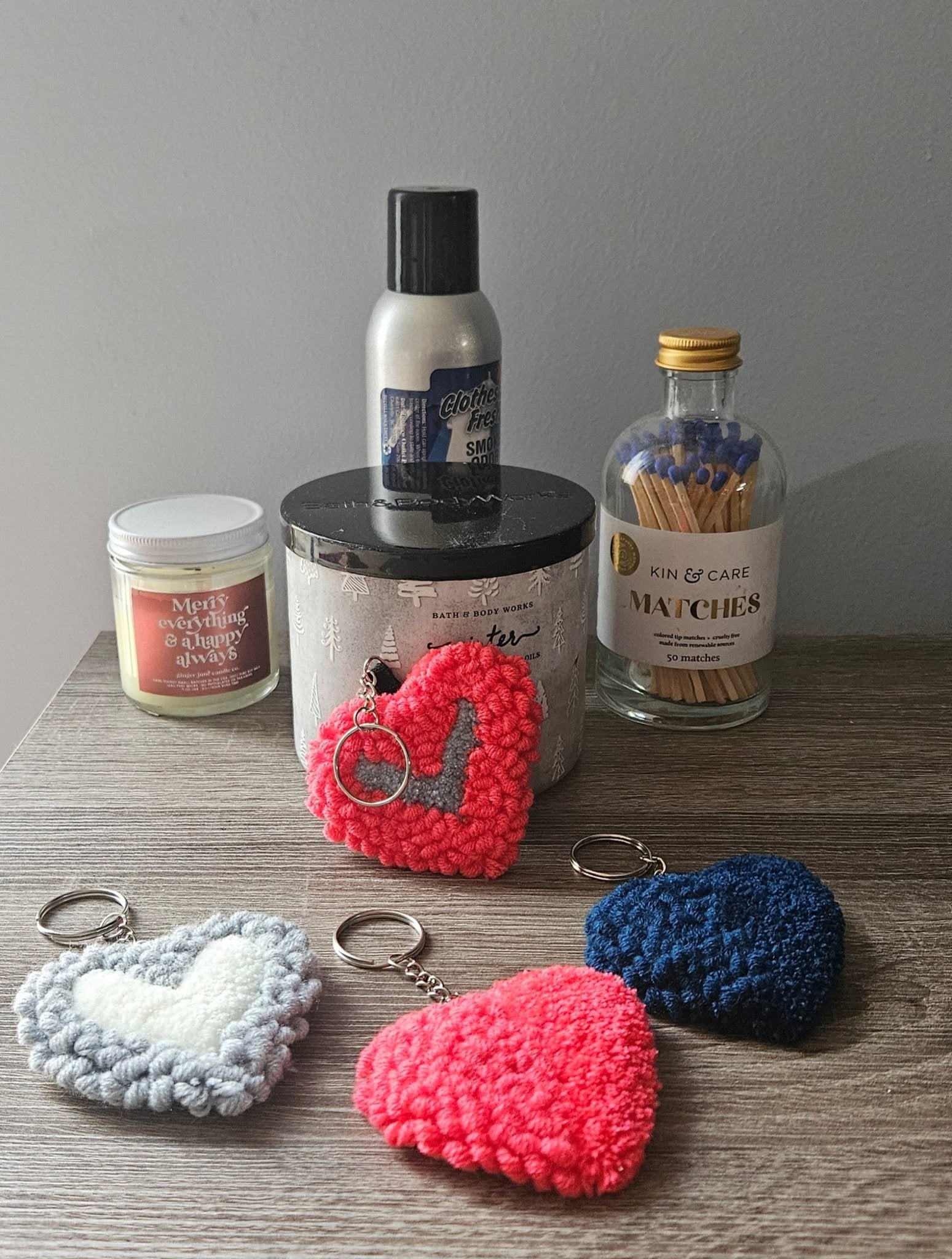 Heart Fiber Art Keychain – Plush Handmade Tufted Purse Charm | Hypoallergenic Mini Rug Art - Kreative Artisan Threads