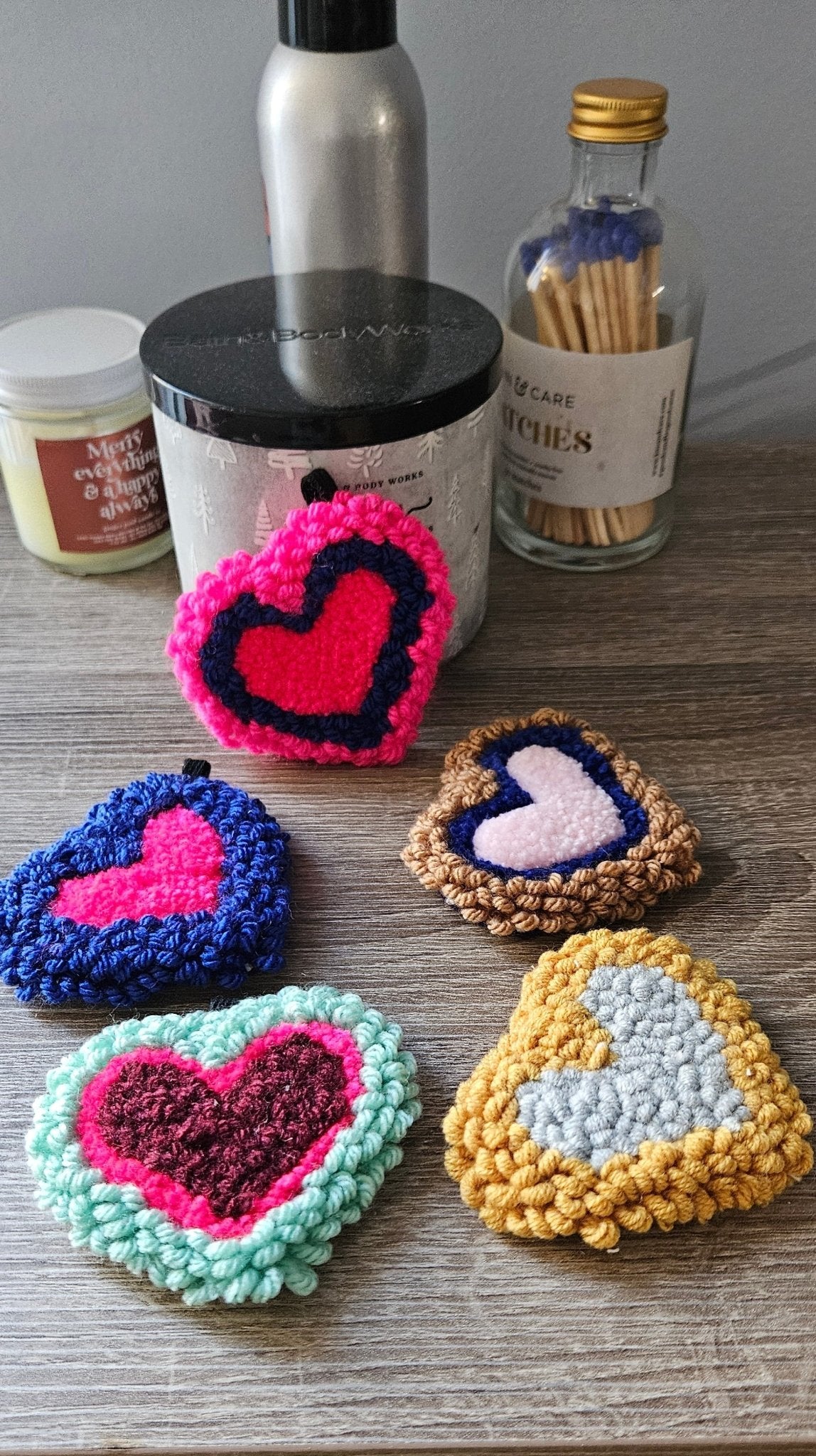 Heart Fiber Art Keychain – Plush Handmade Tufted Purse Charm | Hypoallergenic Mini Rug Art - Kreative Artisan Threads
