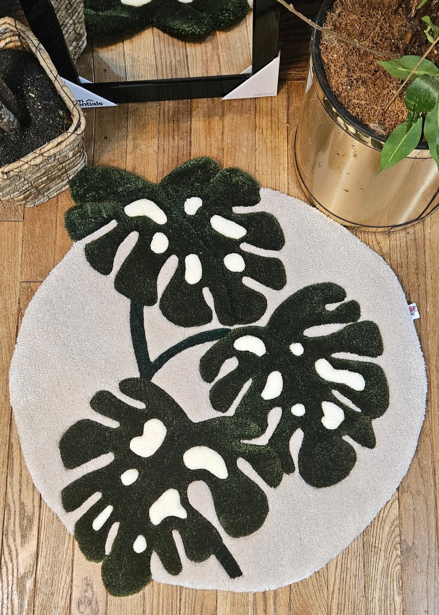 Monstera Fiber Art Rug – Hand - Tufted Plush Botanical Wall Hanging or Floor Art | Hypoallergenic Soft Sculpture - Kreative Artisan Threads