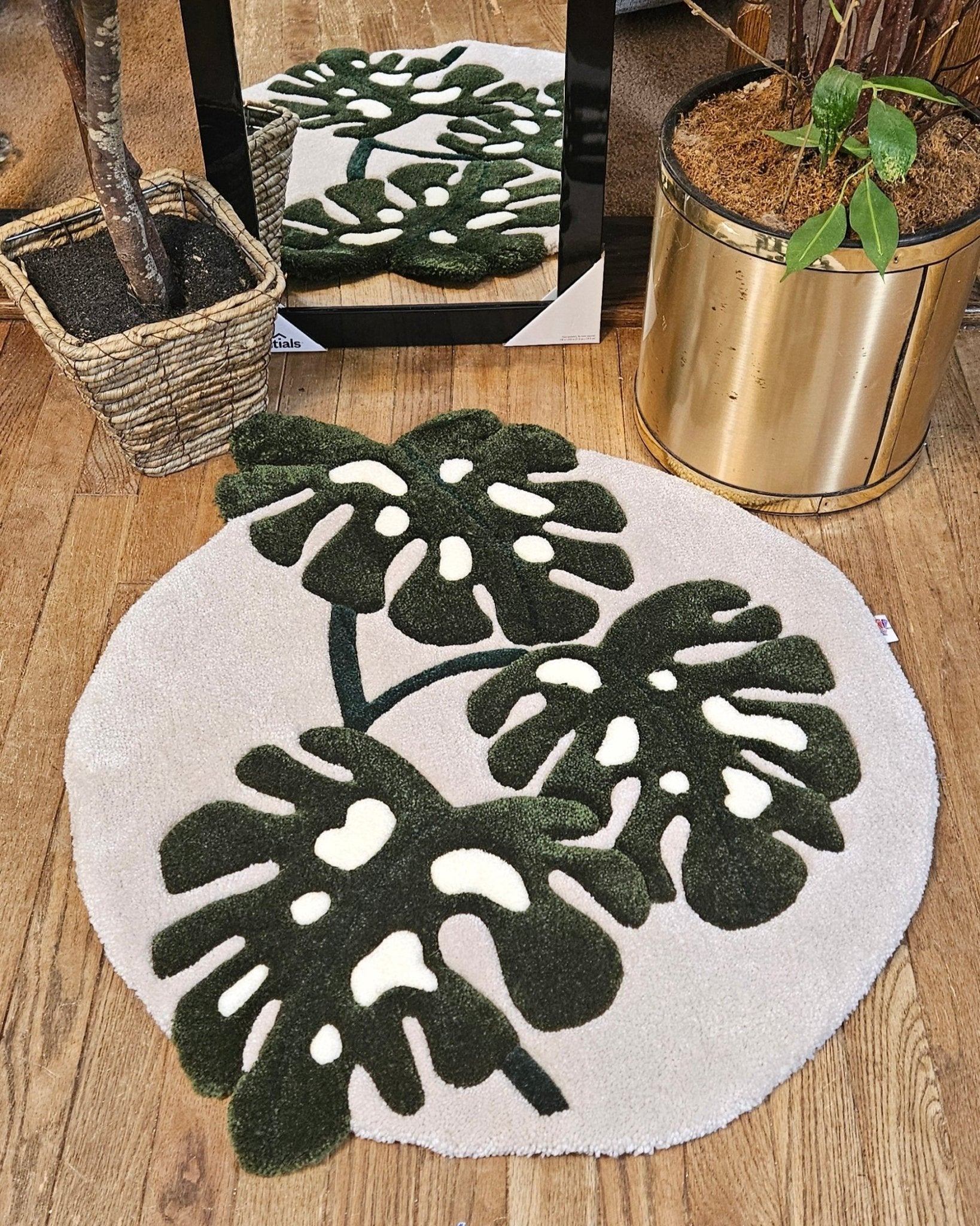 Monstera Fiber Art Rug – Hand - Tufted Plush Botanical Wall Hanging or Floor Art | Hypoallergenic Soft Sculpture - Kreative Artisan Threads