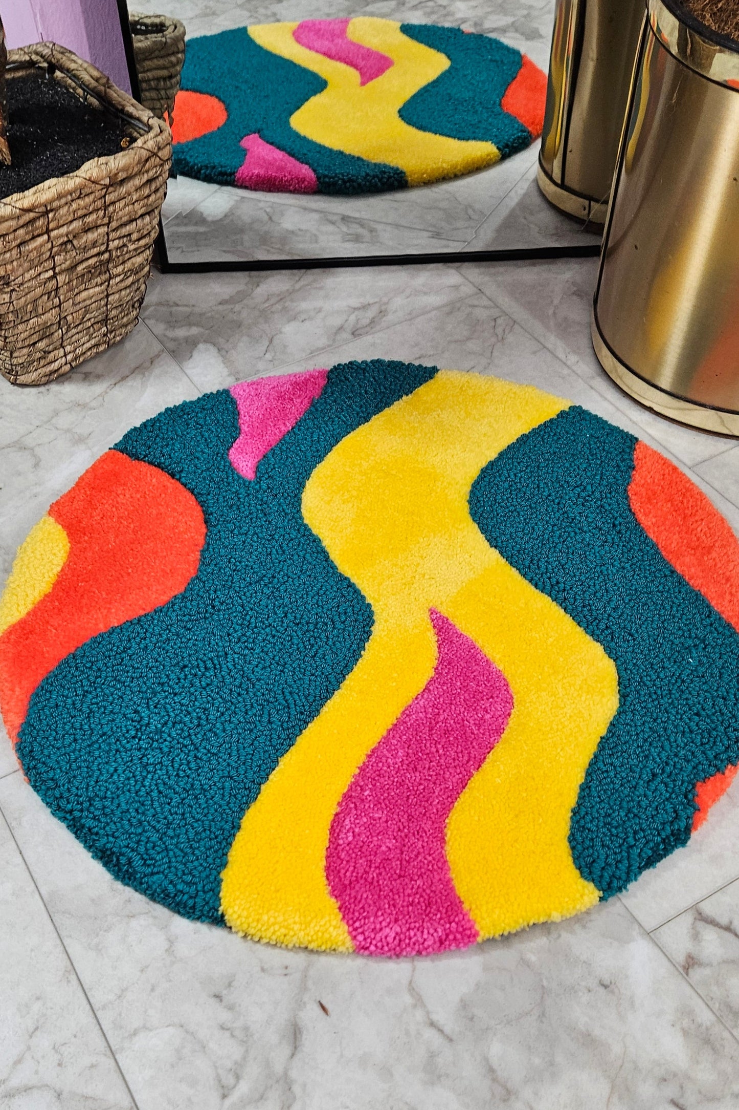 Handmade Tufted Fiber Art Rug - BRITE