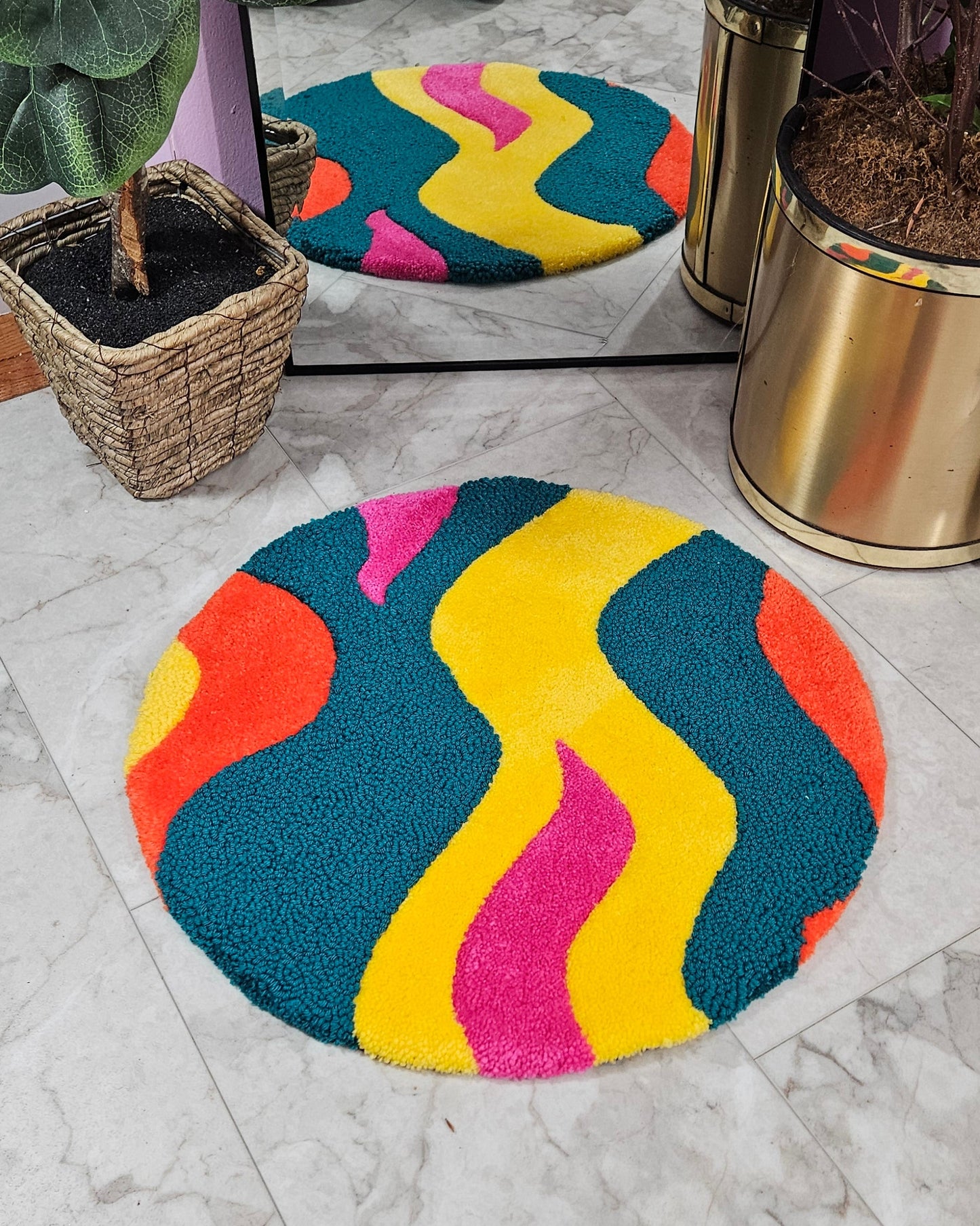 Handmade Tufted Fiber Art Rug - BRITE