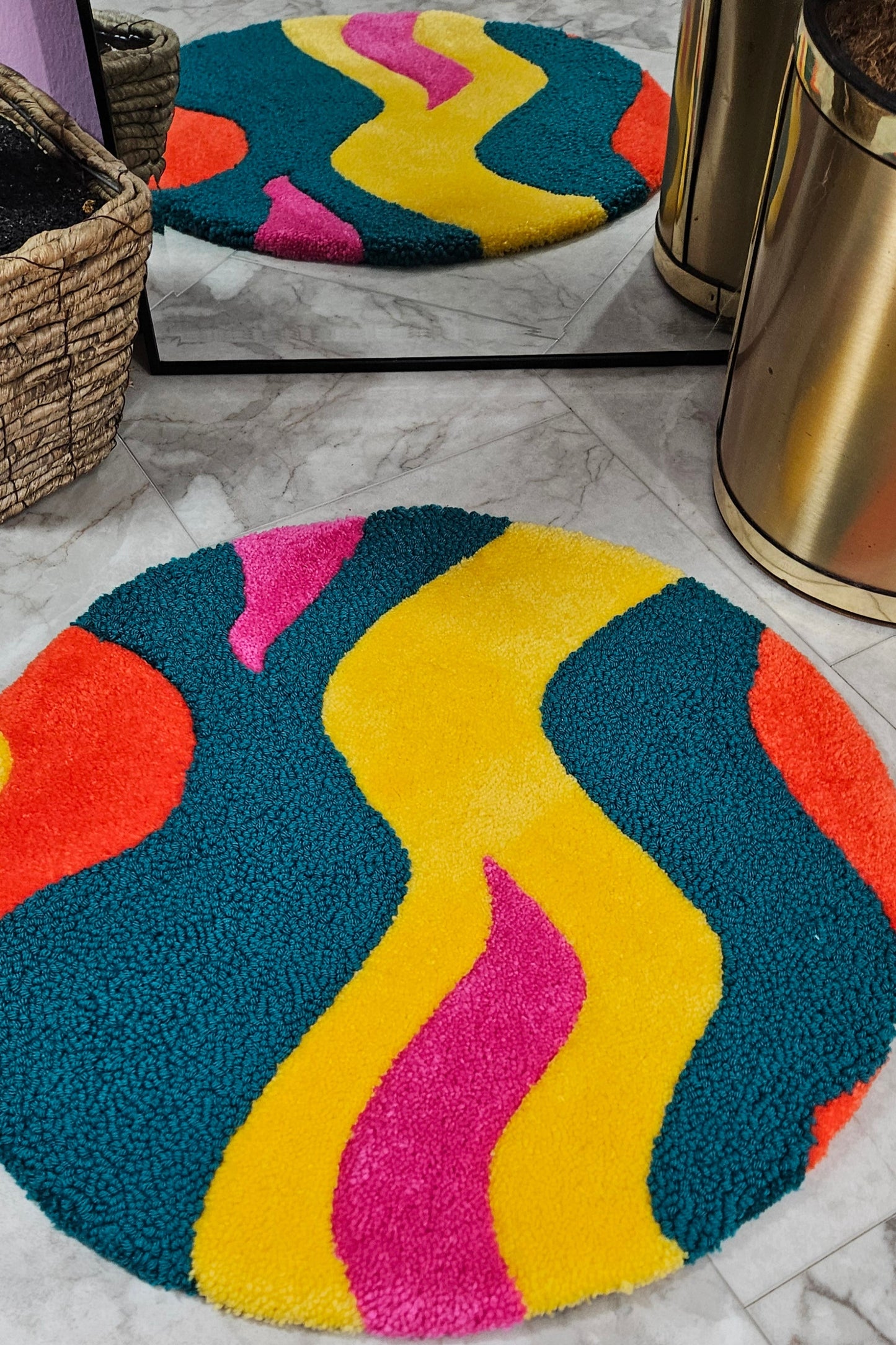 Handmade Tufted Fiber Art Rug - BRITE