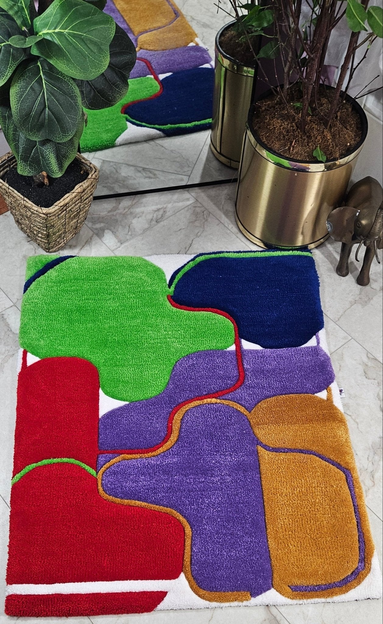 Color Connections: Abstract Geometric Hand - Tufted Rug – Vibrant and Hypoallergenic - Kreative Artisan Threads