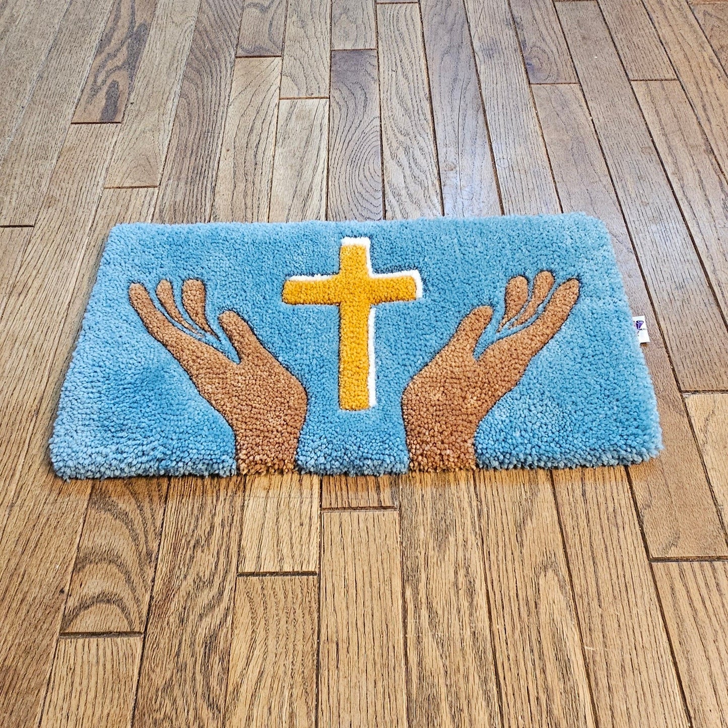 Custom Handmade Prayer Rugs | Hypoallergenic & Durable - Kreative Artisan Threads