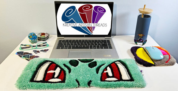 Handmade Plush Tufted Keyboard Rug "Anime Eyes" - Bulbasaur - Kreative Artisan Threads