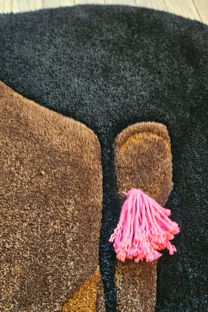 Handmade Tufted Fiber Art Rug HEY GURL _ Bobbie - Kreative Artisan Threads