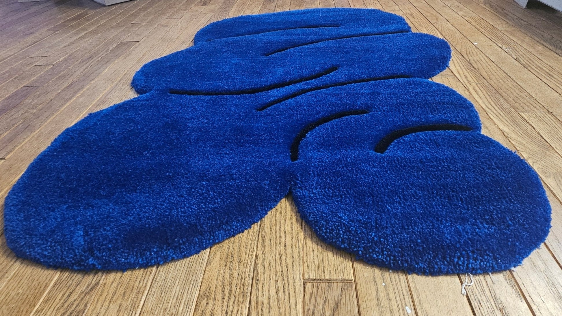 Handmade Tufted Fiber Art Rug - Swirling Blue - Kreative Artisan Threads