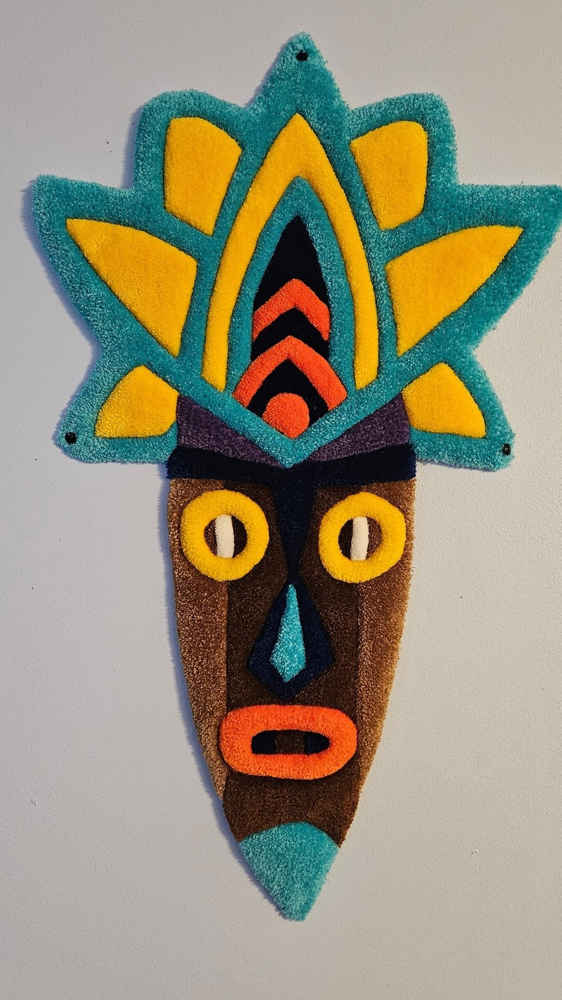 Radiant Tribal Mask: Hand - Tufted Rug Masterpiece - Kreative Artisan Threads