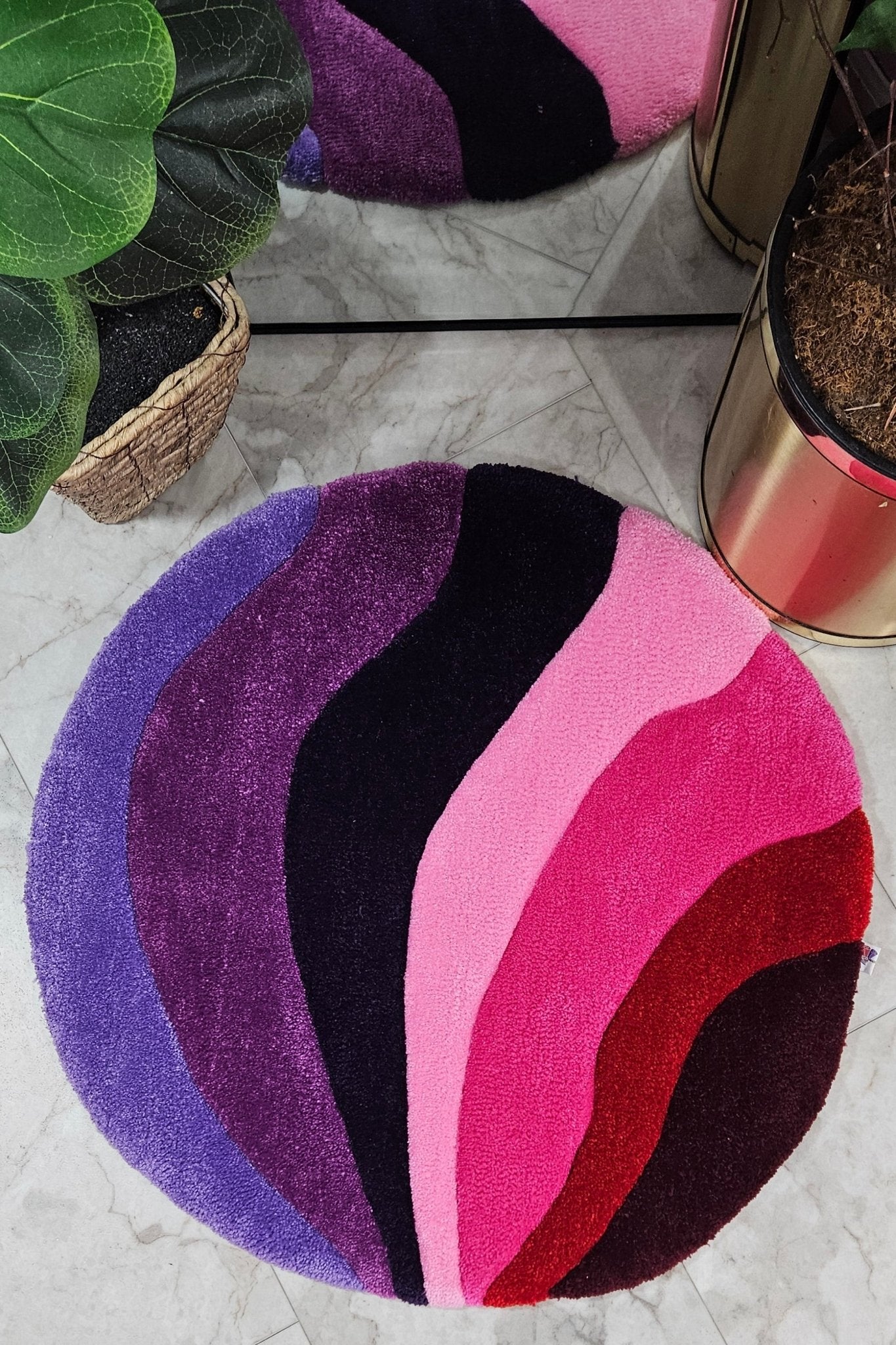 Round Fairy Rainbow Vibrant Abstract Hand - Tufted Rug – Plush and Hypoallergenic - Kreative Artisan Threads