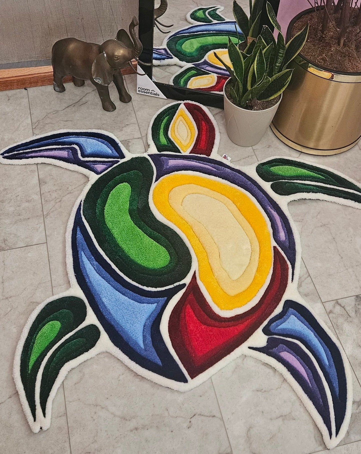 Sacred Turtle Flow Hand - Tufted Fiber Art Painting - Kreative Artisan Threads