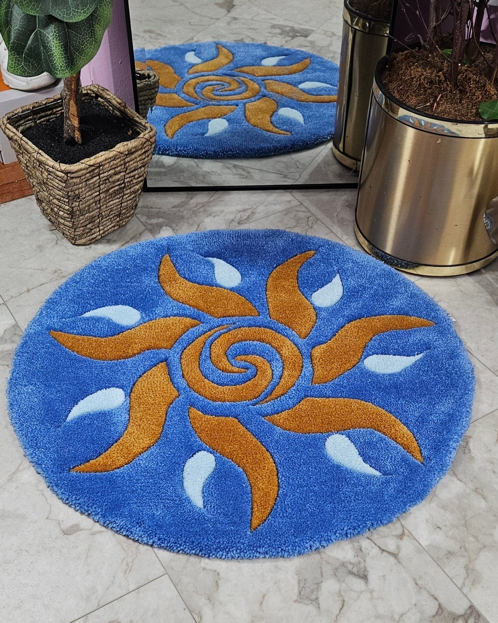 SunRae: Hand - Tufted Meditation Mat – Sunburst Design in Hypoallergenic Yarn - Kreative Artisan Threads