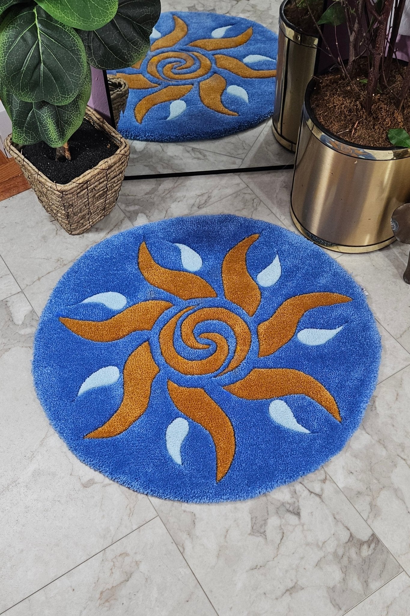 SunRae: Hand - Tufted Meditation Mat – Sunburst Design in Hypoallergenic Yarn - Kreative Artisan Threads