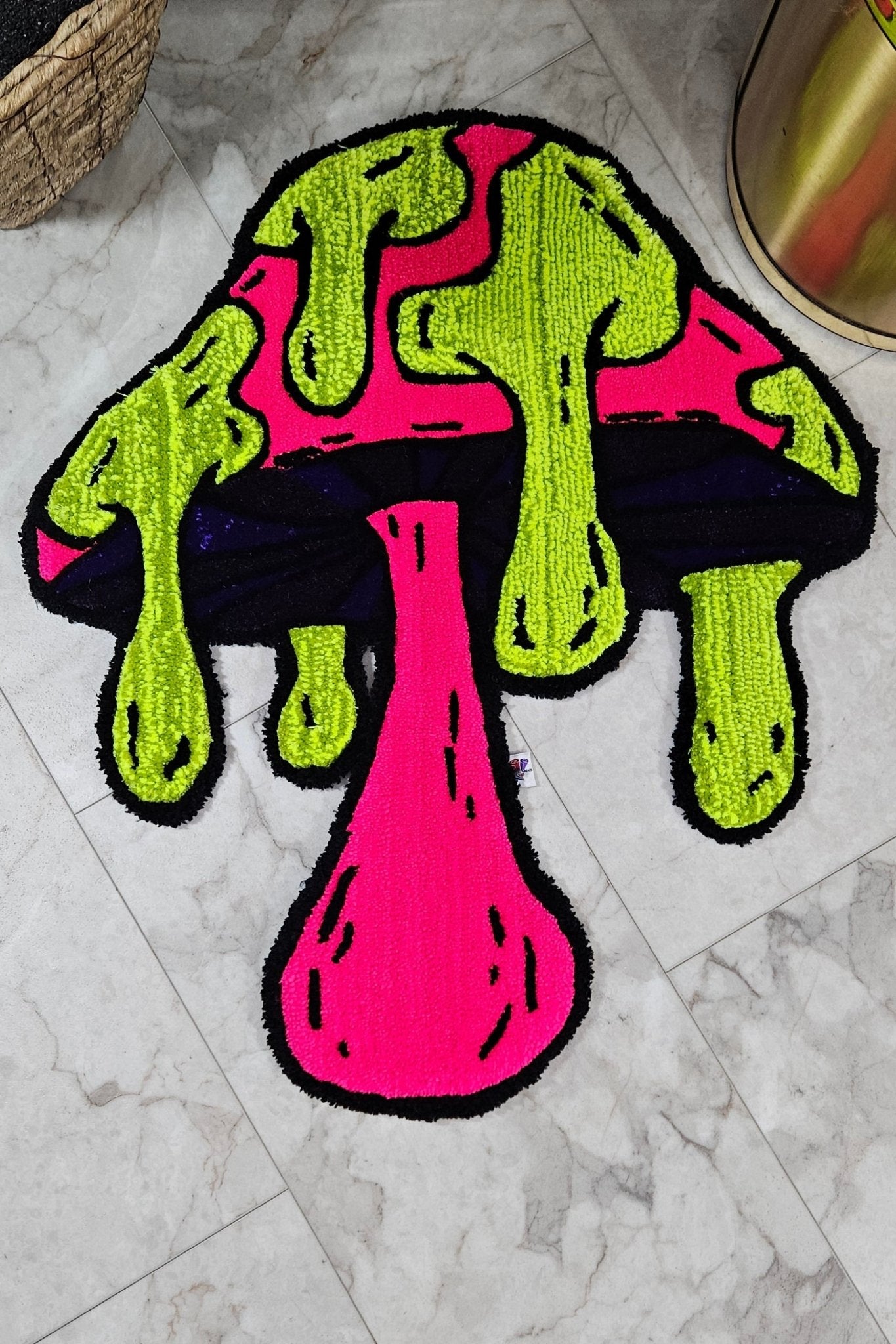 Trippy Mushroom: Glow - in - the - Dark Hand - Tufted Mushroom Rug – Funky and Hypoallergenic - Kreative Artisan Threads